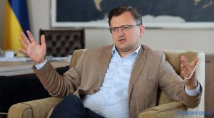 [Министропад] Захарова назвала прошение Кулебы об отставке «осенним обнажением»: «осень, листопад, с-с-сучья обнажаются»