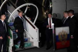 Путин с катера осмотрел участок для новой верфи в Приморье. В Большом Камне Приморского края уже работает верфь по крупнотоннажному судостроению