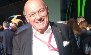 Или креститься, или пятую точку показывать: Поплавская возмутилась из-за Познера