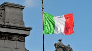 Donbass italia: на улицах Генуи появилась сотня листовок с поздравлениями Путину