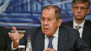 Сергей Лавров: РФ неинтересна информация украинских деятелей по урегулированию