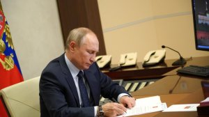 Владимир Путин передал Росимуществу "Главпродукт" и другие активы Universal Beverage