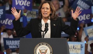 Харрис считает, что проблемы в США не должны мешать поддержке других стран