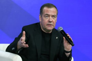 Медведев: новые регионы можно называть как угодно, главное - "они наши"