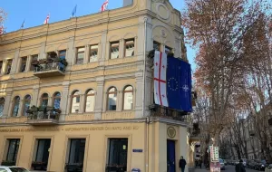 Евросоюз шантажирует Грузию за неделю до выборов отказом в принятии в ЕС