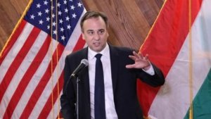 «Желаю приятного подсчёта» — глава МИД Венгрии поставил на место посла США