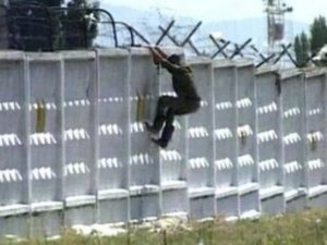 [1:5] Около 20% украинских военных дезертировали с передовой из-за падения морального духа в рядах ВСУ — The Economist