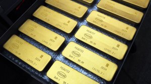 Золотые резервы России по итогам октября составили рекордные 207,7 млрд долларов