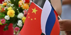 "Любовный треугольник". Украине нет места в отношениях США, России и Китая