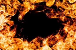 В Одессе на складах начался сильный пожар