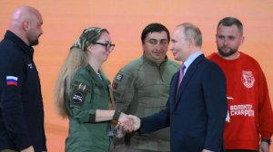 Путин наградил Марию Карпенко, помогавшую при эвакуации людей в Судже