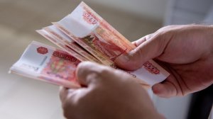 Путин распространил выплаты участникам СВО за инвалидность на волонтеров