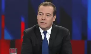 Медведев: перед Украиной стоит выбор — быть с Россией или вовсе исчезнуть с карты мира