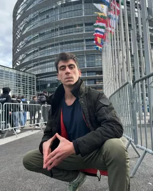 "Лучший день в моей жизни". Евродепутат пересек всю Россию на поезде