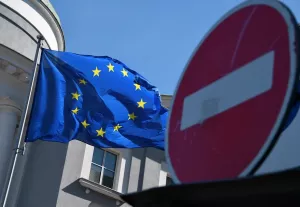 ЕС ввел санкции против ПИК, генералитета КНДР и Ларисы Долиной