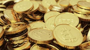 Стоимость биткоина обновила исторический максимум, превысив 107 тысяч долларов