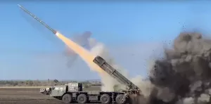 «Боевой потенциал может приблизиться к «Искандеру»: в западной прессе оценили модернизацию РСЗО «Смерч»