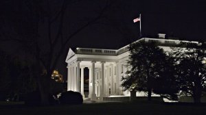Белый дом объяснил появление таинственных объектов в небе над США
