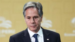 США не нужен прямой конфликт с Россией, заявил Блинкен