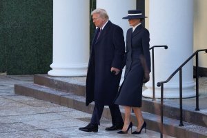 [Раскол] Реакция на первые заявления Трампа указывает на глубокий раскол в американском обществе "по курсу на значительные изменения как во внутренней, так и во внешней политике США"