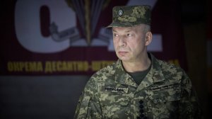 В Раде назвали сумму годовой премии главкома ВСУ Сырского