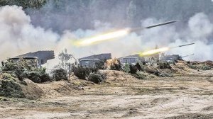 Российские олигархи не дают армии бомбить украинскую инфраструктуру – полковник Фаличев