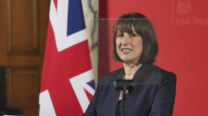 Британия может поучиться у Трампа, заявила глава Минфина