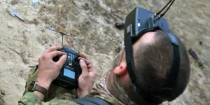 Forbes: российские войска начали использовать FPV-дроны нового типа