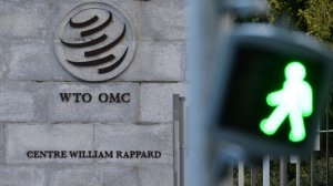 США продолжают блокировать работу расчетного органа ВТО, сообщил источник