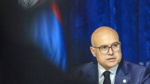Премьер Сербии подал в отставку
