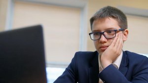 Российский шахматист Давид Ахмедов, которому всего 14 лет, одержал победу над Магнусом Карлсеном