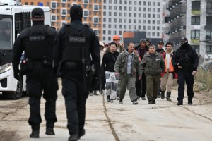 «Престиж и трудоустройство»: Почти 50% трудовых мигрантов хотели бы работать в полиции