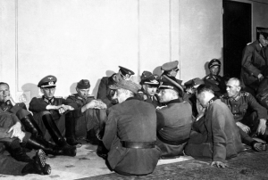Как англичане немцев к «Немыслимому» готовили. Охрана свиней от иностранцев-эсэсовцев