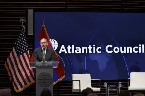 Показатель суверенитета: Пашинян заявил, что Армения сейчас зависит от многих государств, а не от одного