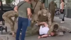 В Николаеве женщина устроила взрыв рядом с сотрудниками ТЦК