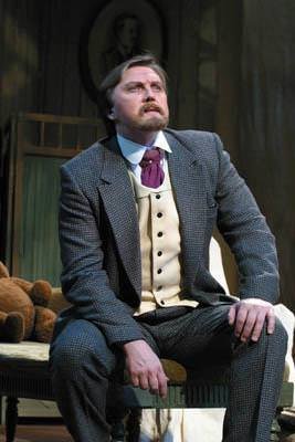 [Почти по Чехову] Джей Ди Лопахин и европейский Вишнёвый сад. В чём США обвиняют ЕС? Американский вице-президент поучает Европу в Мюнхене: звук лопнувшей струны сливается с ударами топора