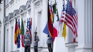 FT: США выступили против упоминания России как "агрессора" в коммюнике G7