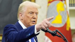 Трамп от злости на Зеленского был готов лишить Киев помощи, пишет Axios