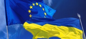 Макрон: ЕС 6 марта может предоставить Украине финансирование на сотни млрд евро.Президент Франции отметил, что целью этой встречи является усиление поддержки Украины