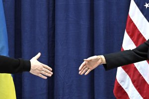 Премьер Шмыгаль: Украина продолжит взаимодействие с США на своих условиях