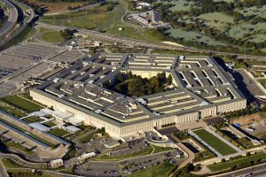 Defense One: Пентагон установил лимит в $1 для кредитных карт сотрудников