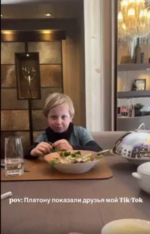 Восьмилетний Платон признался, что ему стыдно за поведение Ксении( Собчак)