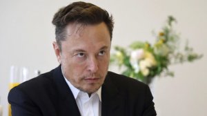 Маск назвал сенатора, призвавшего поддерживать Украину, предателем