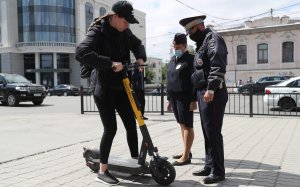 Минтранс предложил квалифицировать пользователей электросамокатов как водителей