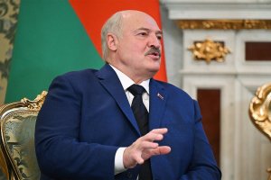 «Пока тайком». Лукашенко рассказал о тайных телефонных звонках Путину с Украины