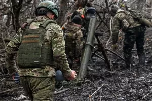 Дураков нет. Целые деревни уходят в лес, чтобы там дождаться русскую армию