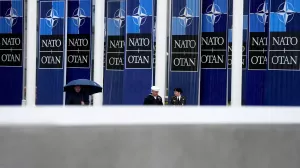 США изучают возможность отказа от командования силами НАТО в Европе