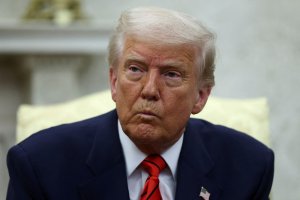 Трамп пообещал защитить американские нефтегазовые компании от экологических сборов