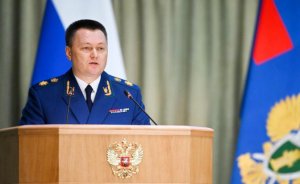 Генеральный прокурор не любит слово "деприватизация". Ему больше нравится "конфискация". Игорь Краснов пытается начать "большую чистку" в заводских дирекциях