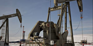 Торговая война Трампа обрушила рынок сланцевой нефти. Цена нефти опустилась ниже уровня безубыточности, отрасль снова на грани сокращений и слияний.